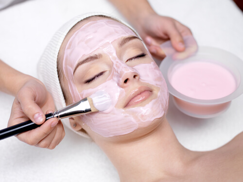 Facial-cleaning-2